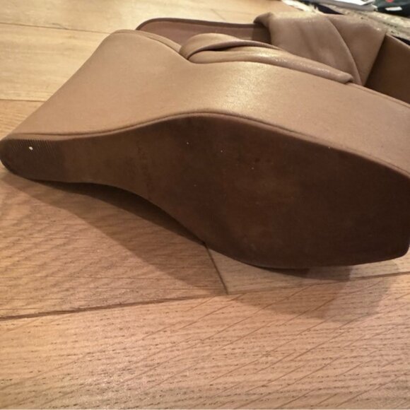 Steve Madden Tan Women's Wedges - Picture 5 of 8